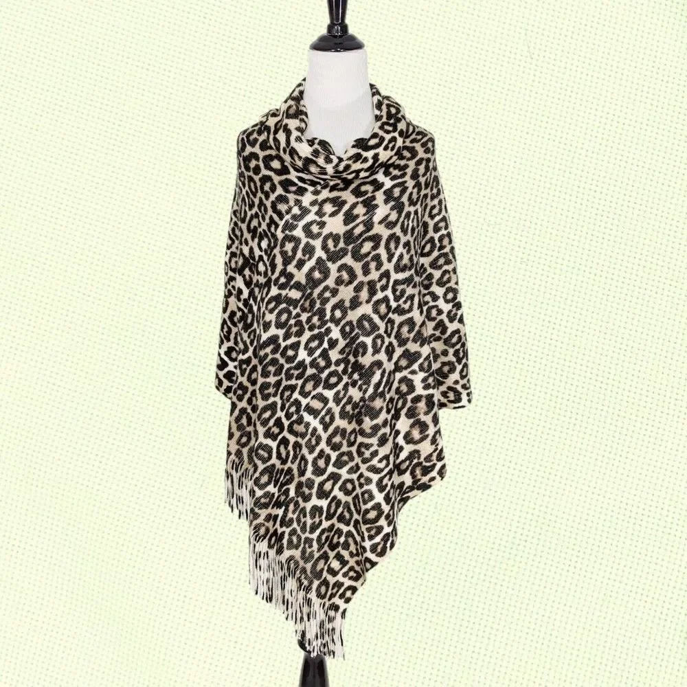 Chicos Cozy Printed Cowl Neck Poncho‎ Classic Animal Leopard Fringe One Size NEW
